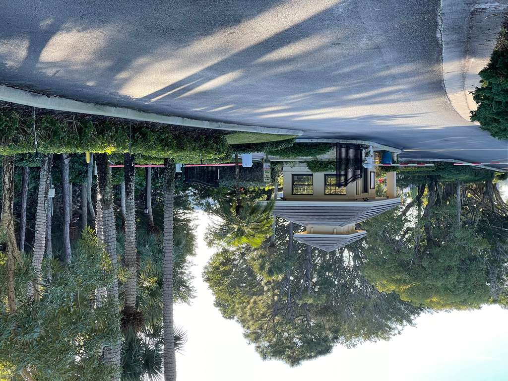 11. GATE CODE ENTRY AND SMARTPASS ENTRY AT VANDERBILT LAKES